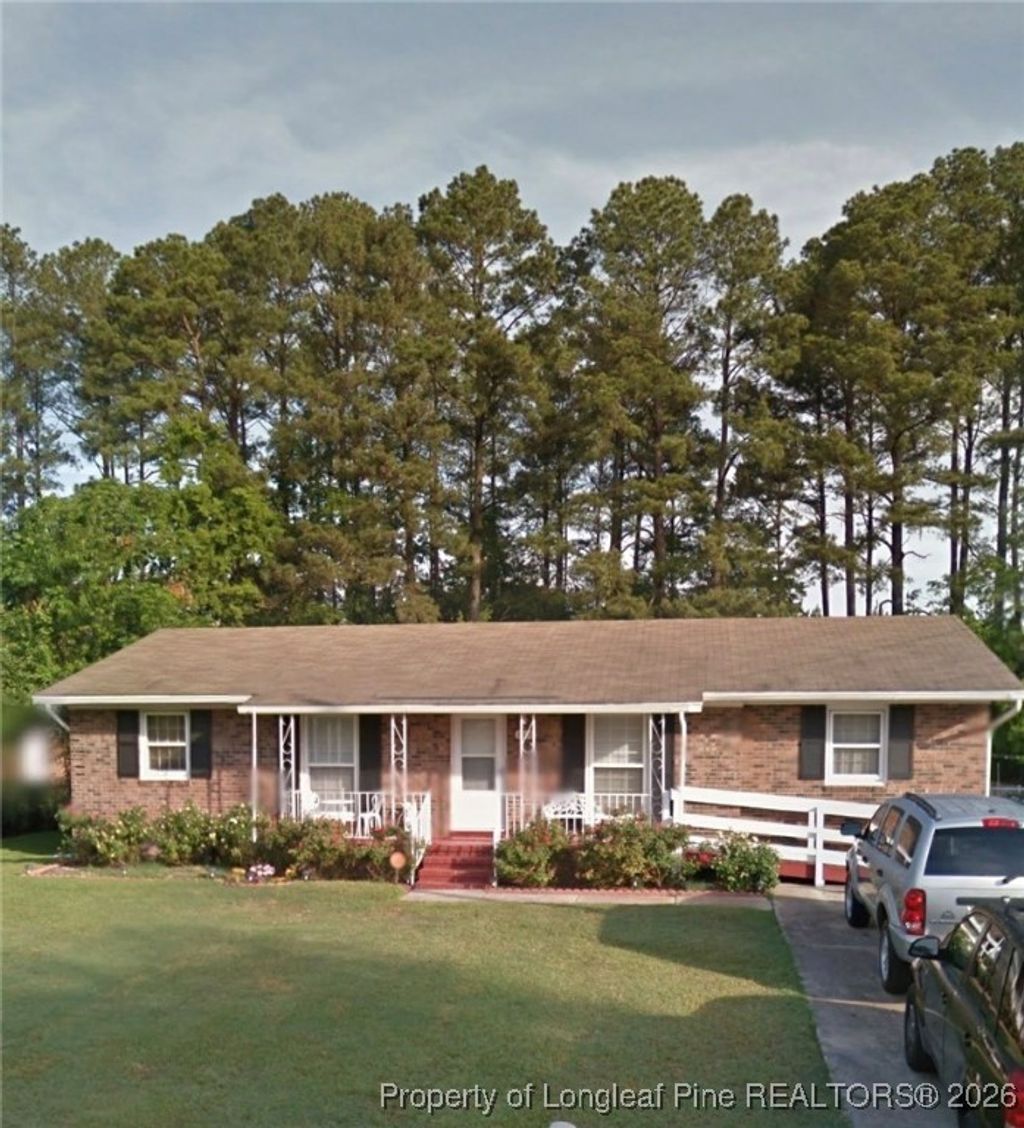 Photo of 6526 Lark Drive, Fayetteville, NC 28314 (MLS # 755967)