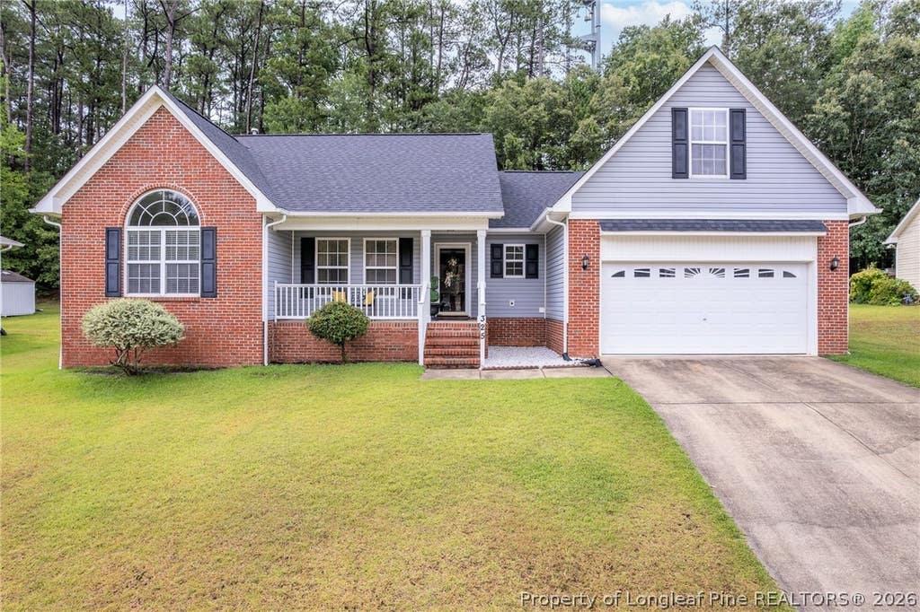 Photo of 325 Peterson Place, Fayetteville, NC 28301 (MLS # 765809)