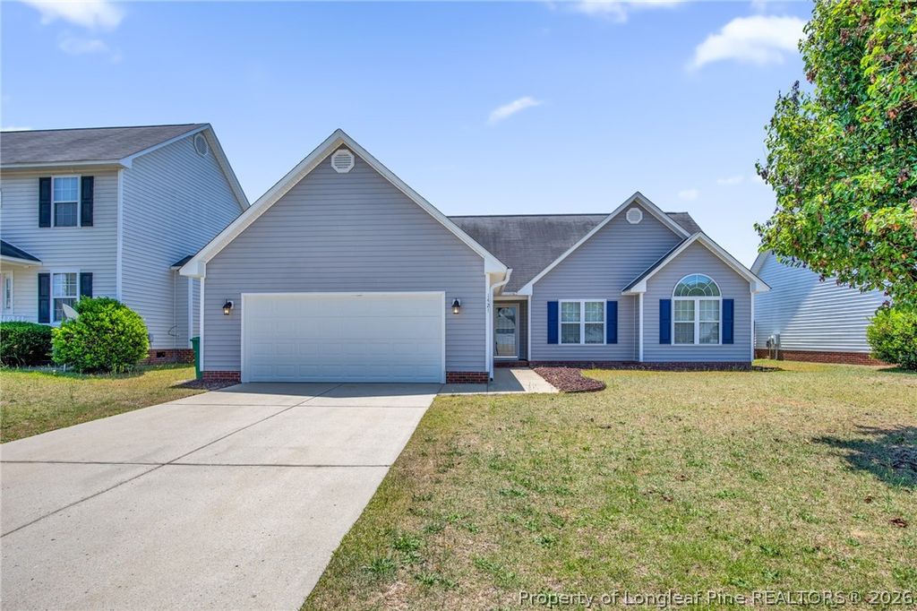 Photo of 1421 Avoncroft Drive, Fayetteville, NC 28306 (MLS # 763055)