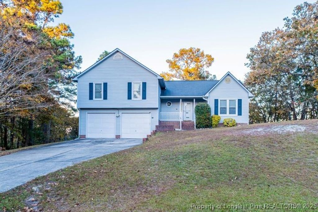 Photo of 648 Lakeridge Drive, Cameron, NC 28326 (MLS # 752760)