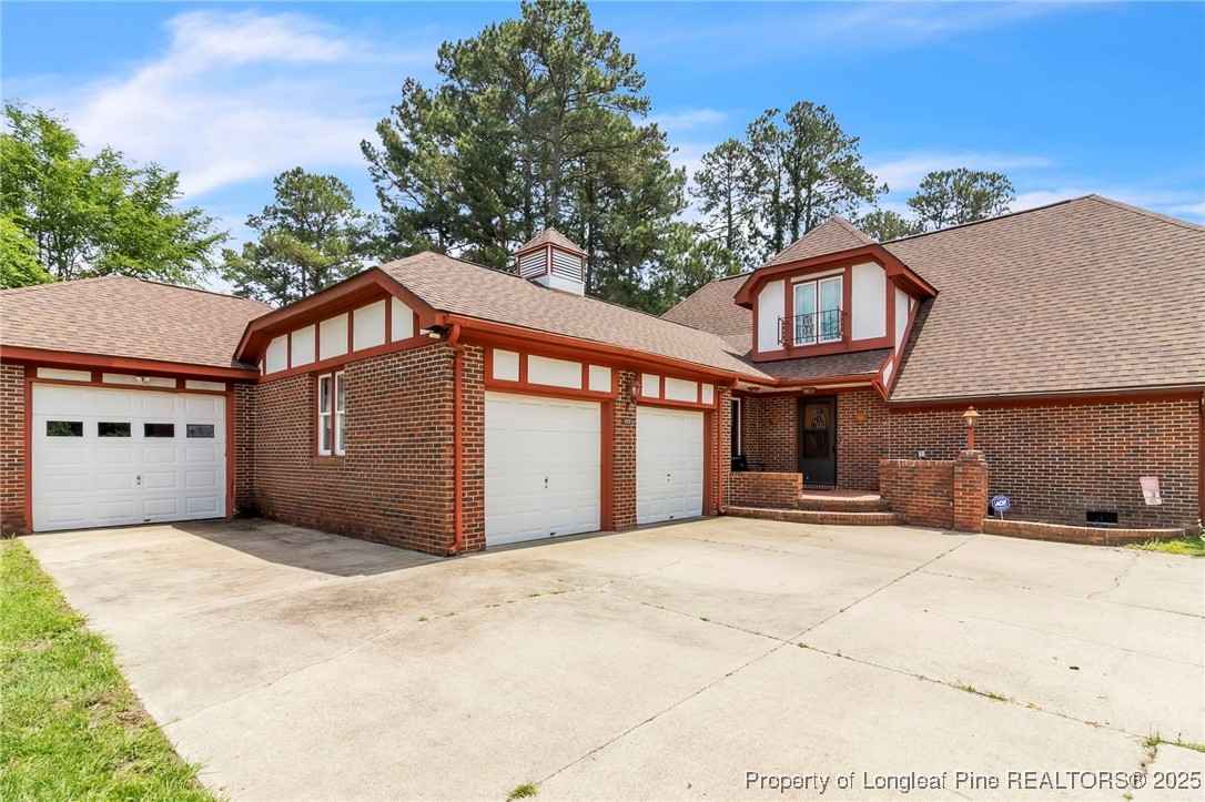 408 Gleneagles Court