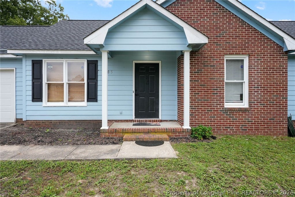 Photo of 105 Berwick Drive, Raeford, NC 28376 (MLS # 770562)