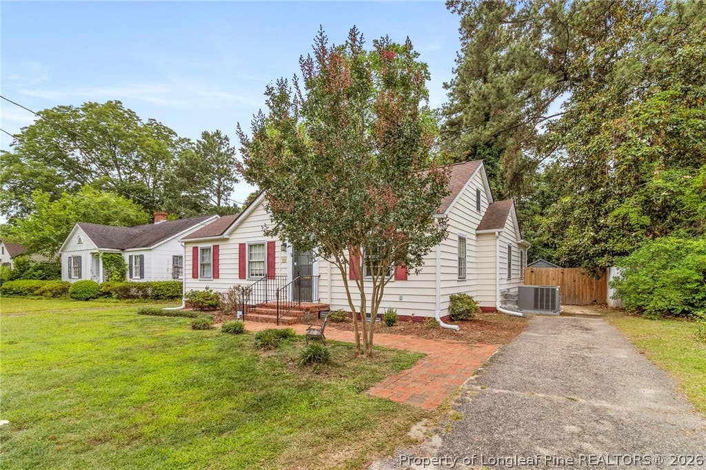 Photo of 211 Hull Road, Fayetteville, NC 28303 (MLS # 763782)