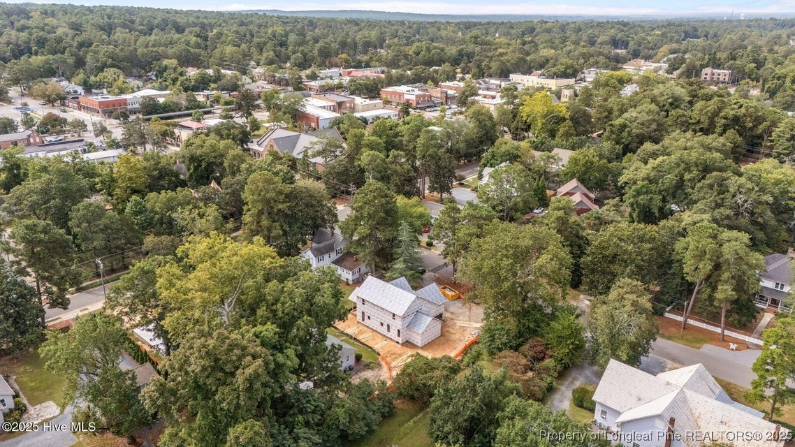 245 W Connecticut Avenue