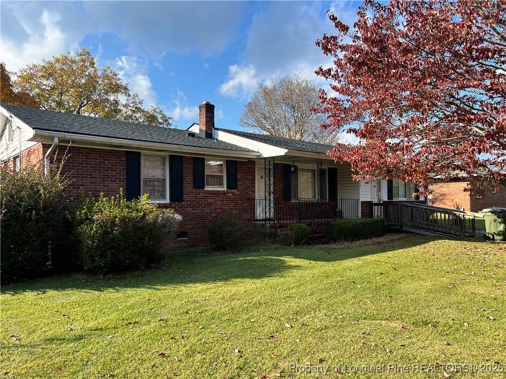 Photo of 122 Bunker Hill Road, Fayetteville, NC 28314 (MLS # 754125)