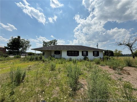 Photo of 736 Tobermory Road, Fayetteville, NC 28306 (MLS # 764282)