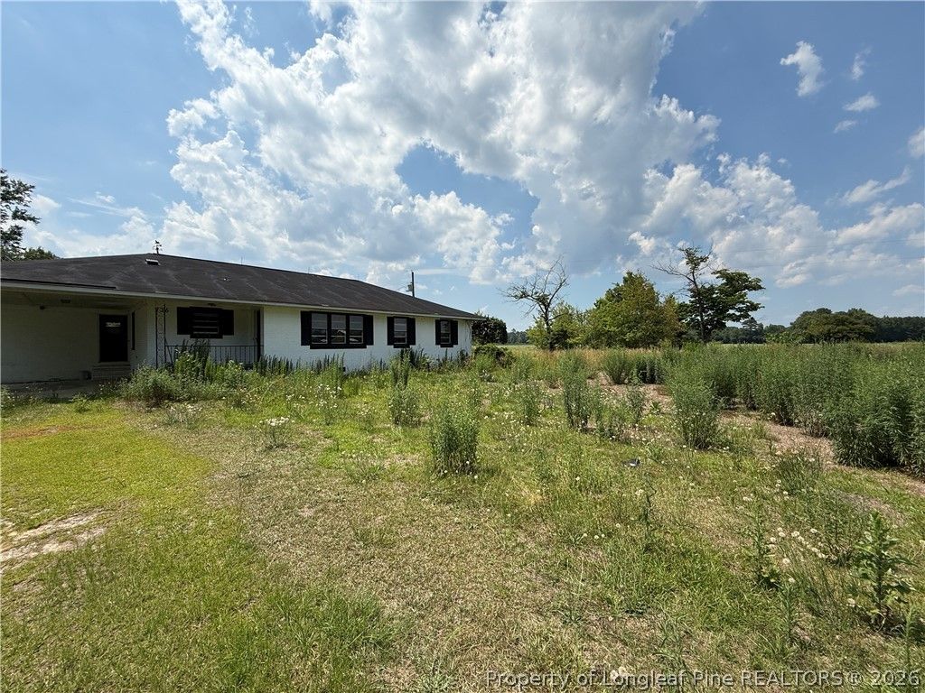 Photo of 736 Tobermory Road, Fayetteville, NC 28306 (MLS # 764282)