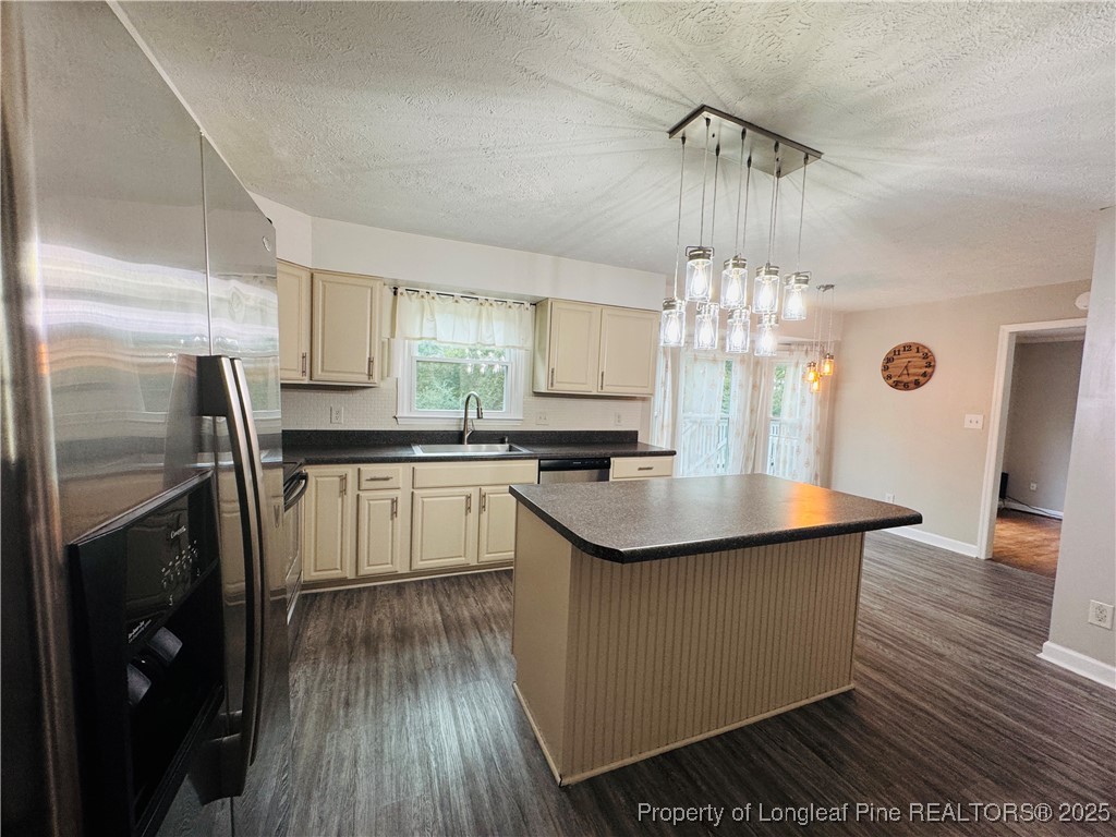 6217 Lakehaven Drive