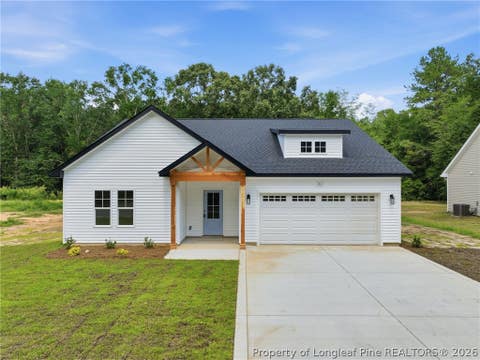 Tiny photo for 211 E 7th Avenue, Raeford, NC 28376 (MLS # 767828)