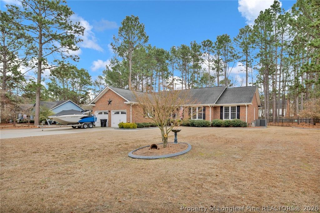 Photo of 6453 Windy Creek Way, Fayetteville, NC 28306 (MLS # 757418)