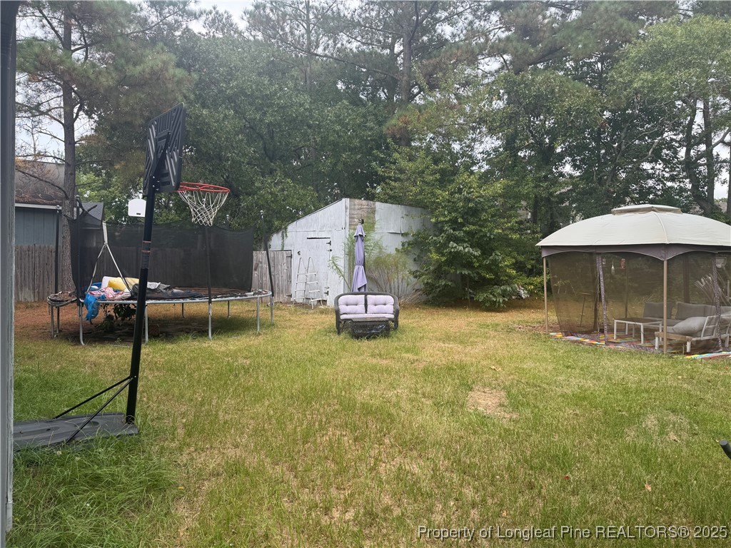 5532 Deep Hollow Court