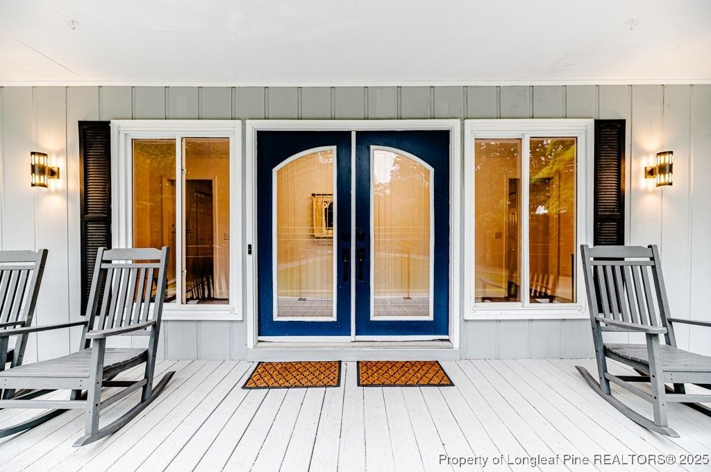 Photo of 220 Topside, Sanford, NC 27332 (MLS # 754290)