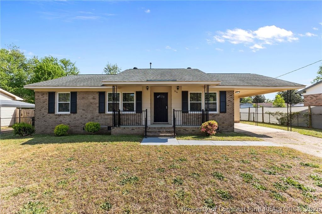 Photo of 314 Cartwright Drive, Fayetteville, NC 28303 (MLS # 761162)