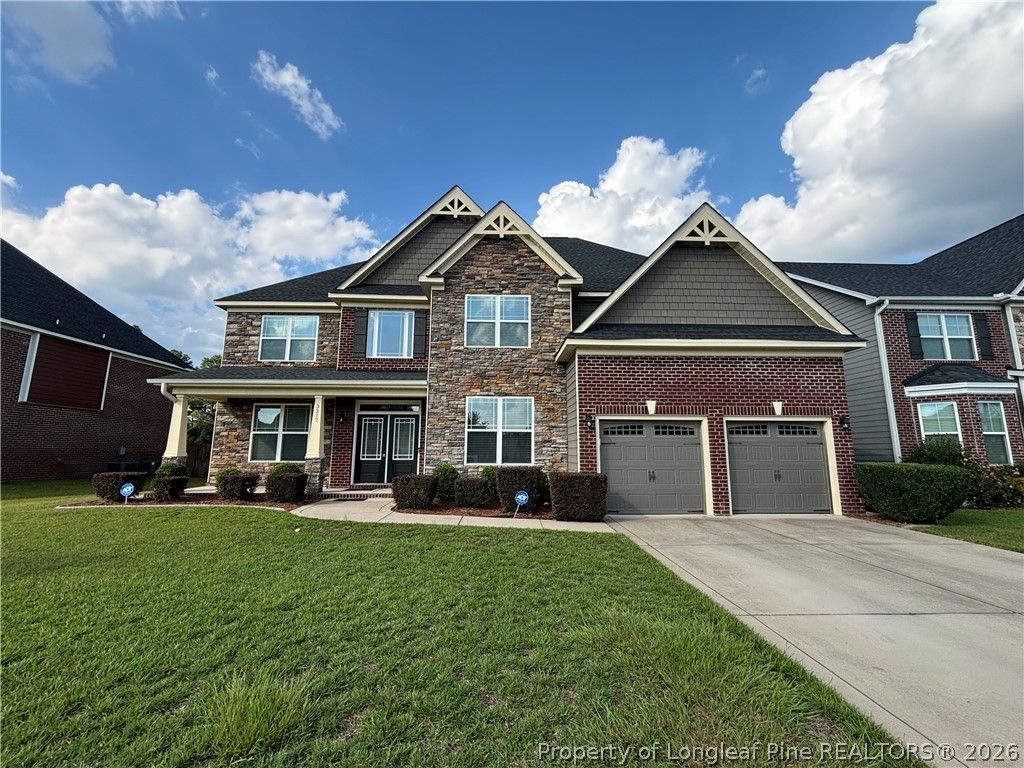 Photo of 3217 Cragburn Place, Fayetteville, NC 28306 (MLS # 762417)