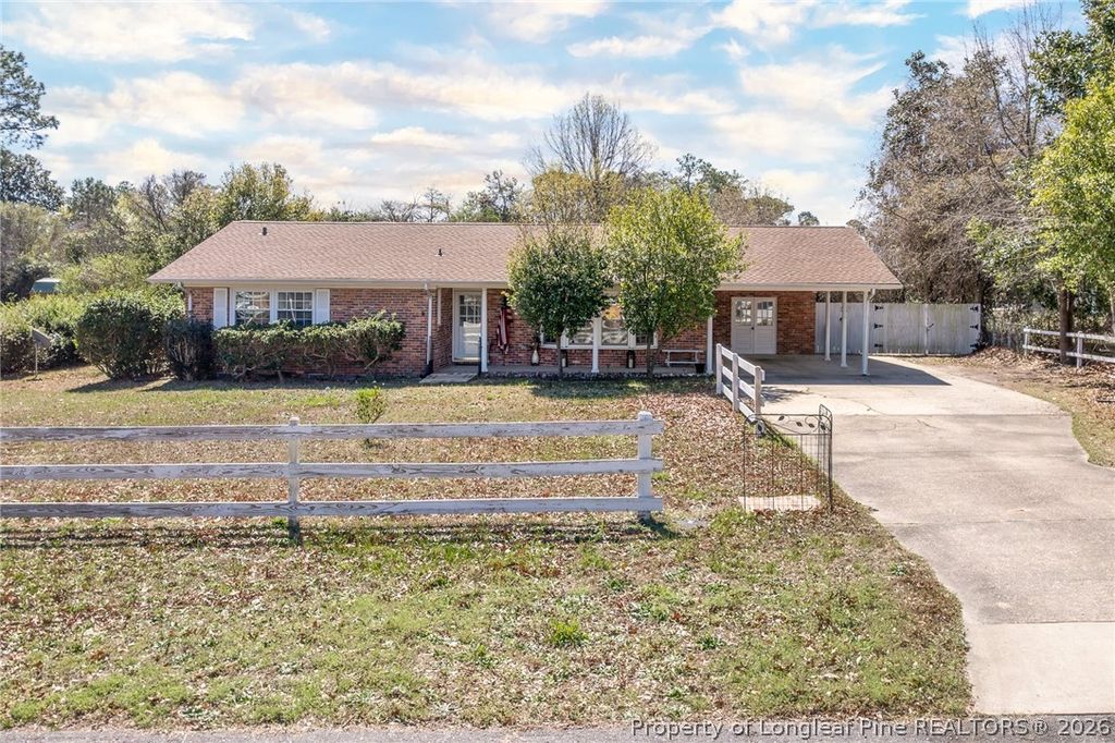 Photo of 504 Jamestown Avenue, Fayetteville, NC 28303 (MLS # 758909)