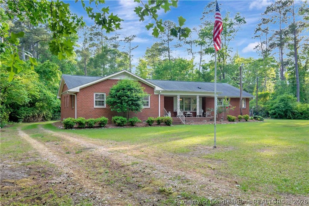 Photo of 2565 NC 711 Highway, Lumberton, NC 28360 (MLS # 762230)