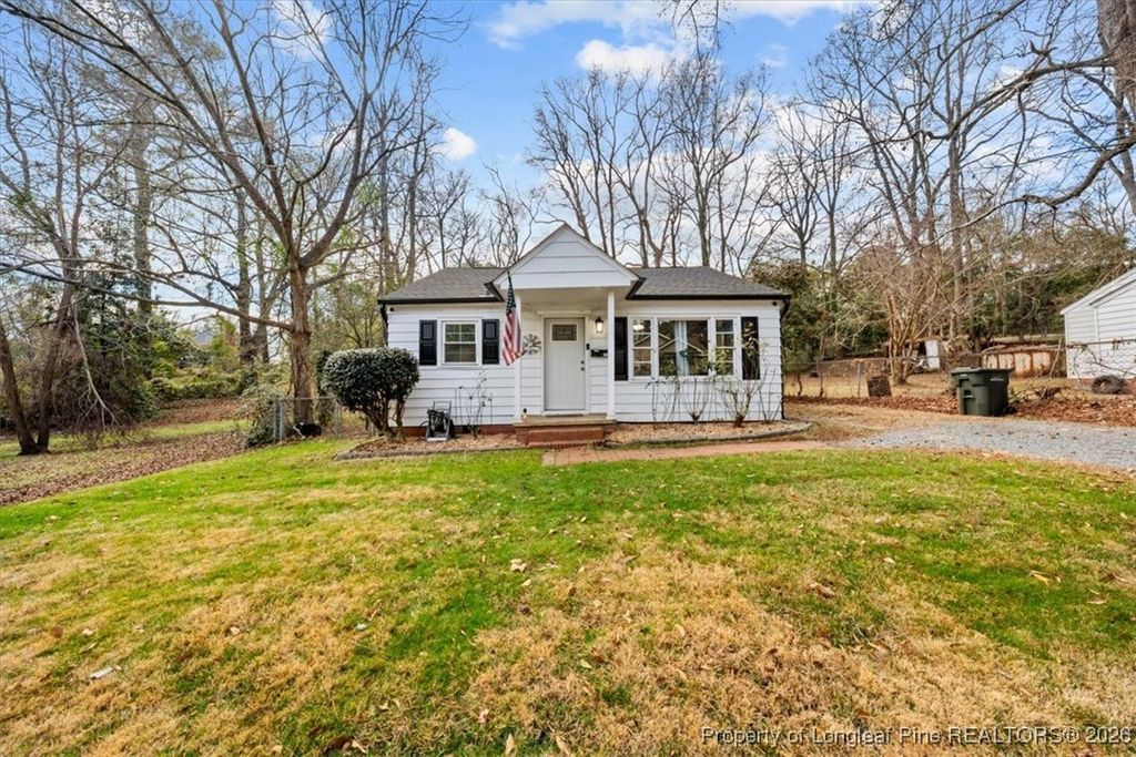 Photo of 210 Brookwood Avenue, Fayetteville, NC 28301 (MLS # 756369)