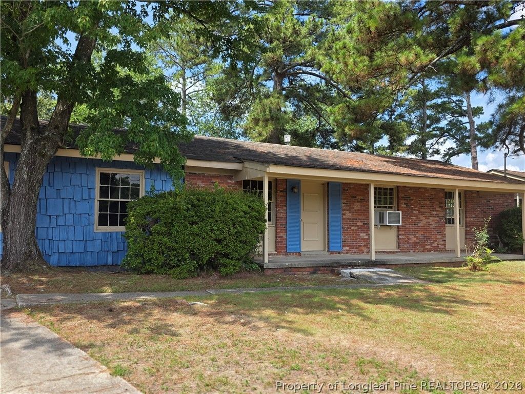 Photo of 838 Montclair Road, Fayetteville, NC 28314 (MLS # 766619)
