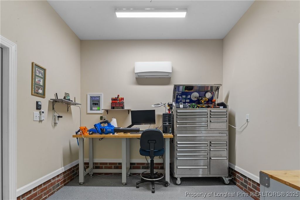 Photo of 6841 Munford Drive, Fayetteville, NC 28306 (MLS # 751881)