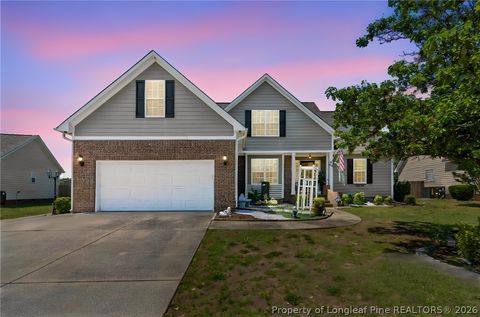 Photo of 1225 Thistle Gold Drive, Hope Mills, NC 28348 (MLS # 762595)