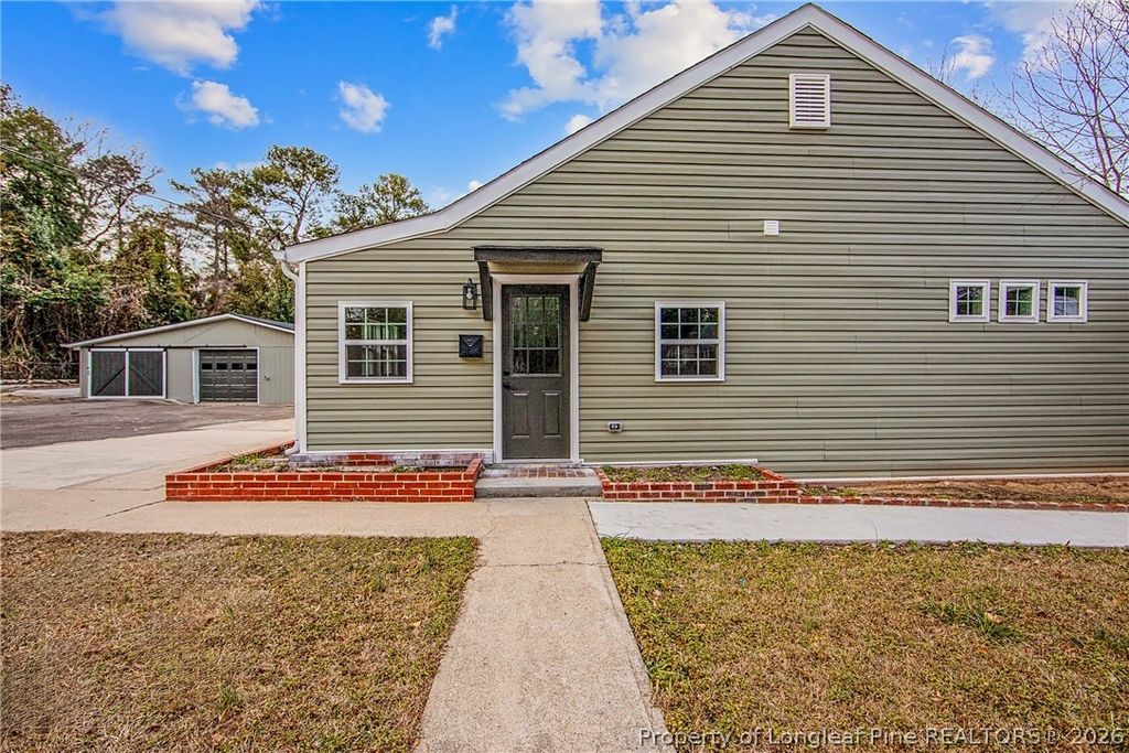 Photo of 901 McKimmon Road, Fayetteville, NC 28303 (MLS # 758438)