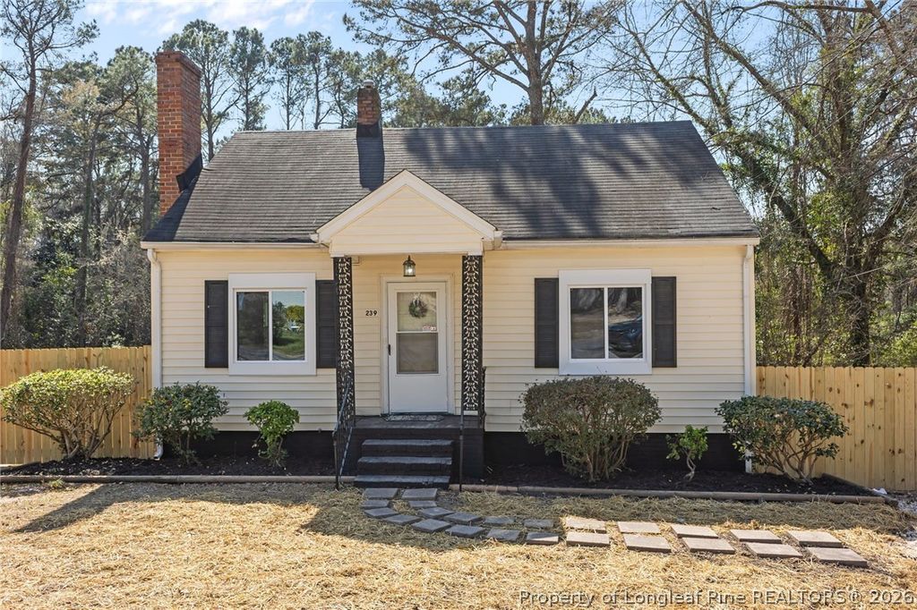 Photo of 239 Windsor Drive, Fayetteville, NC 28301 (MLS # 758700)
