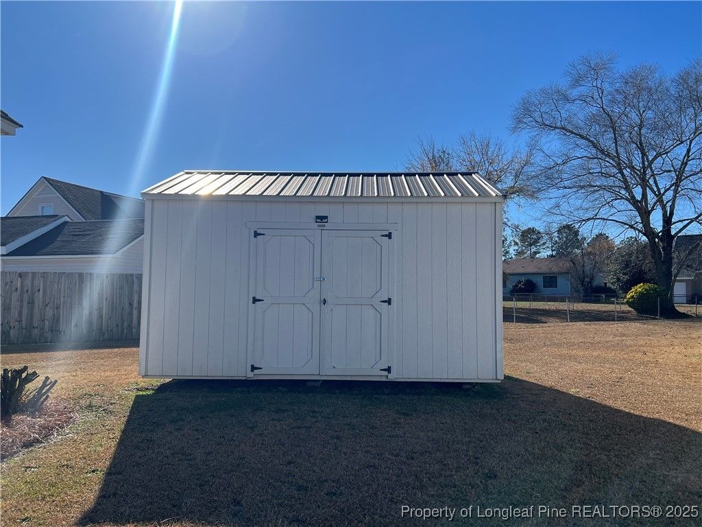 Photo of 3613 Woodcliff Drive, Lumberton, NC 28358 (MLS # 754957)