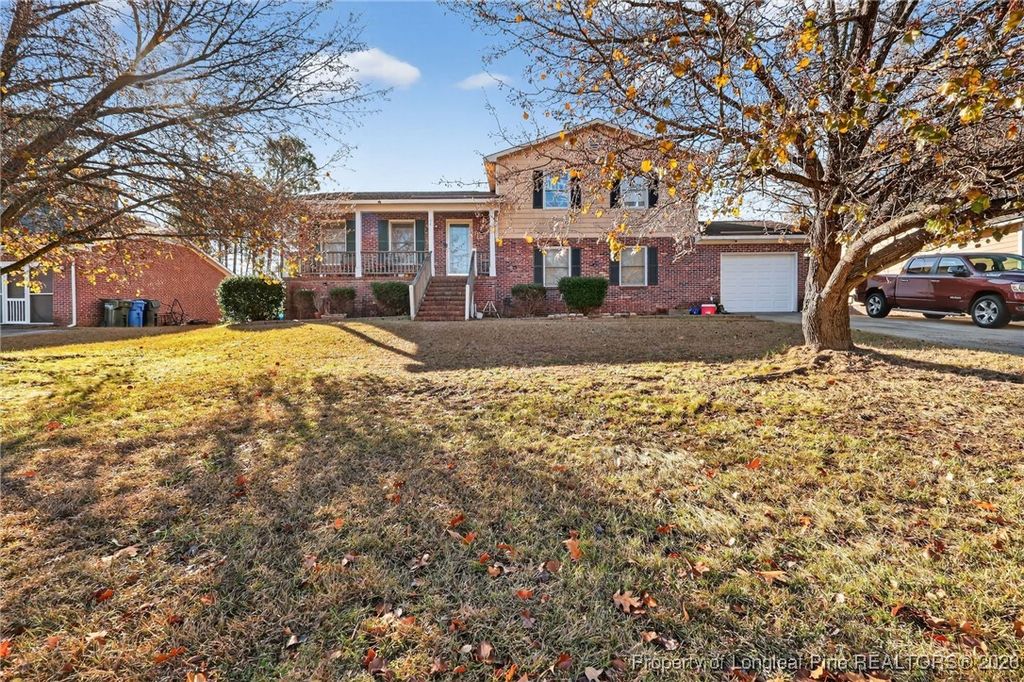 Photo of 863 Santiato Drive, Fayetteville, NC 28314 (MLS # 755097)