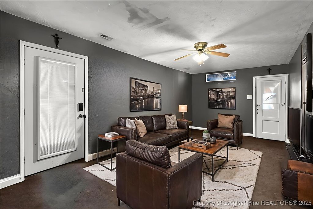 Photo of 863 Santiato Drive, Fayetteville, NC 28314 (MLS # 755097)