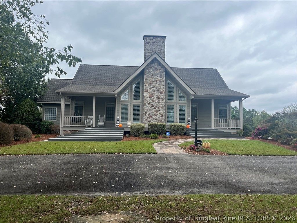 Photo of 1302 Oakridge Boulevard, Lumberton, NC 28358 (MLS # 757722)