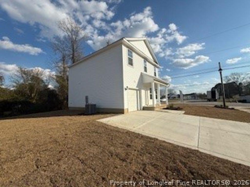 Photo of 22 Stout Landing Ldg, Dunn, NC 28334 (MLS # 759373)