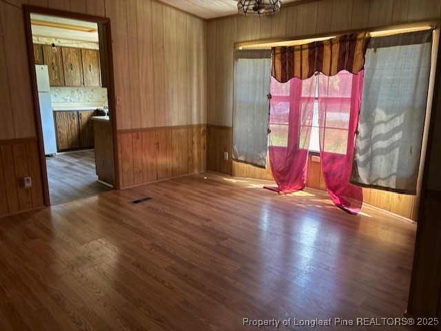 5689 NE Maxwell Road NW