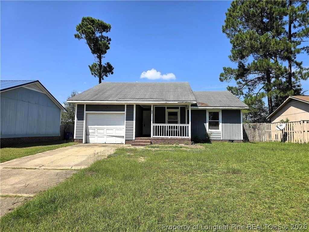 Photo of 648 Mosswood Lane, Fayetteville, NC 28311 (MLS # 769852)