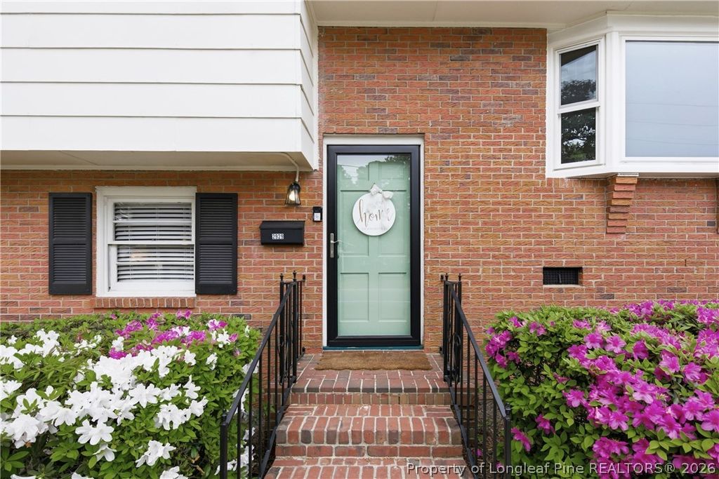 Photo of 2929 Skycrest Drive, Fayetteville, NC 28304 (MLS # 760395)