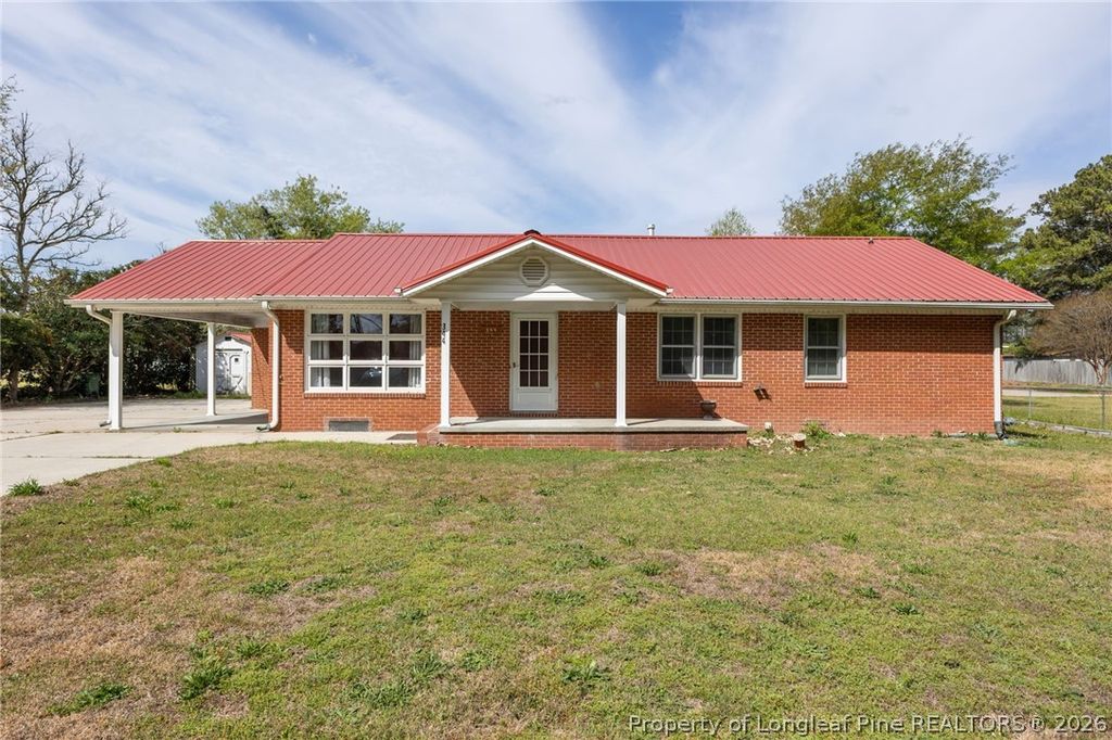 Photo of 344 S 4th Street, St Pauls, NC 28384 (MLS # 760226)