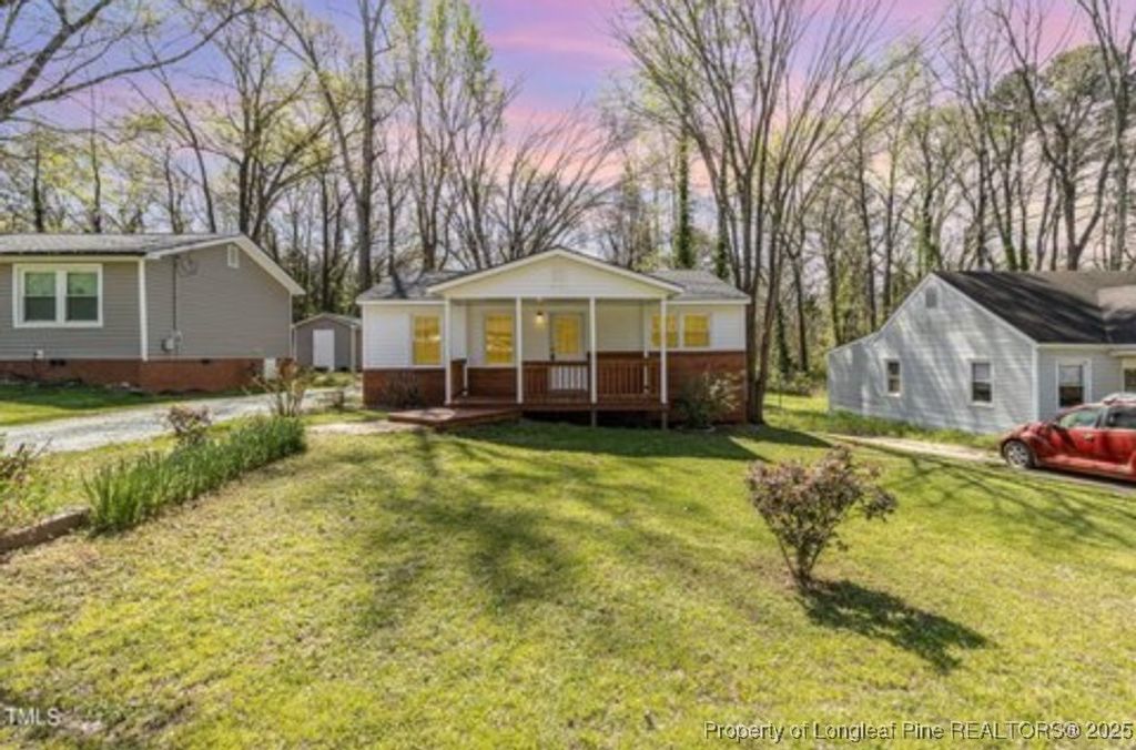 Photo of 606 North Avenue, Sanford, NC 27330 (MLS # 749260)