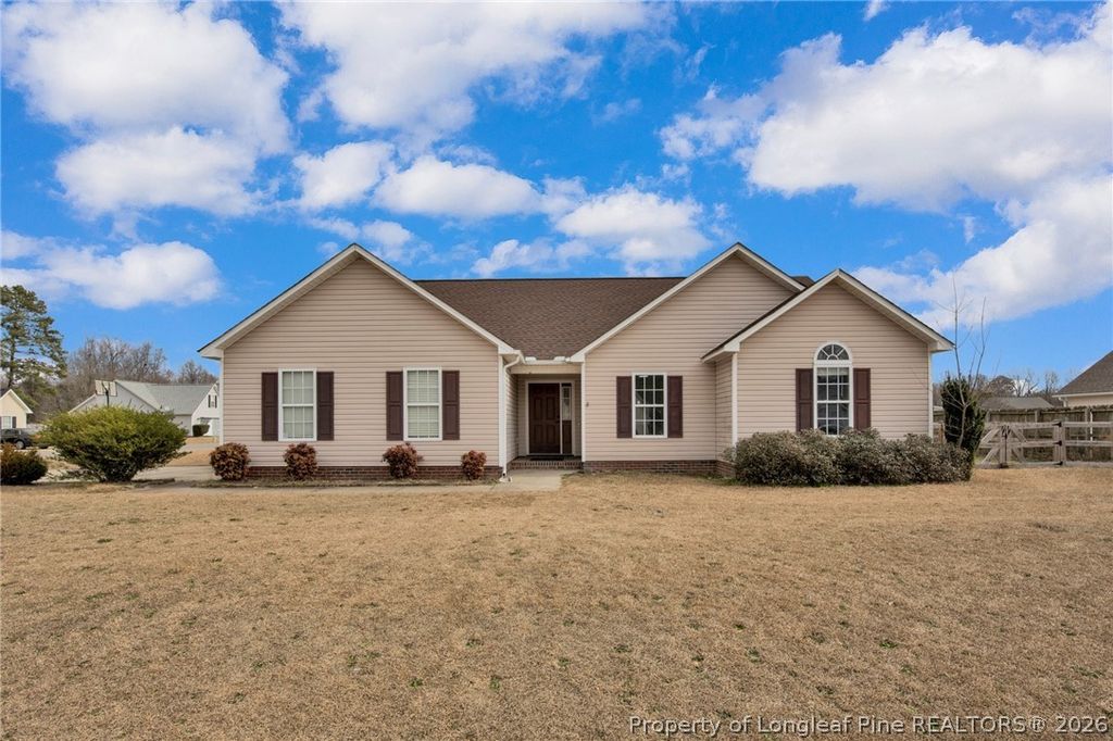 Photo of 160 Moorea Drive, Raeford, NC 28376 (MLS # 757052)