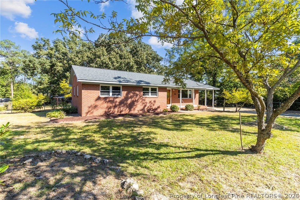 Photo of 521 Longview Drive, Fayetteville, NC 28311 (MLS # 769568)