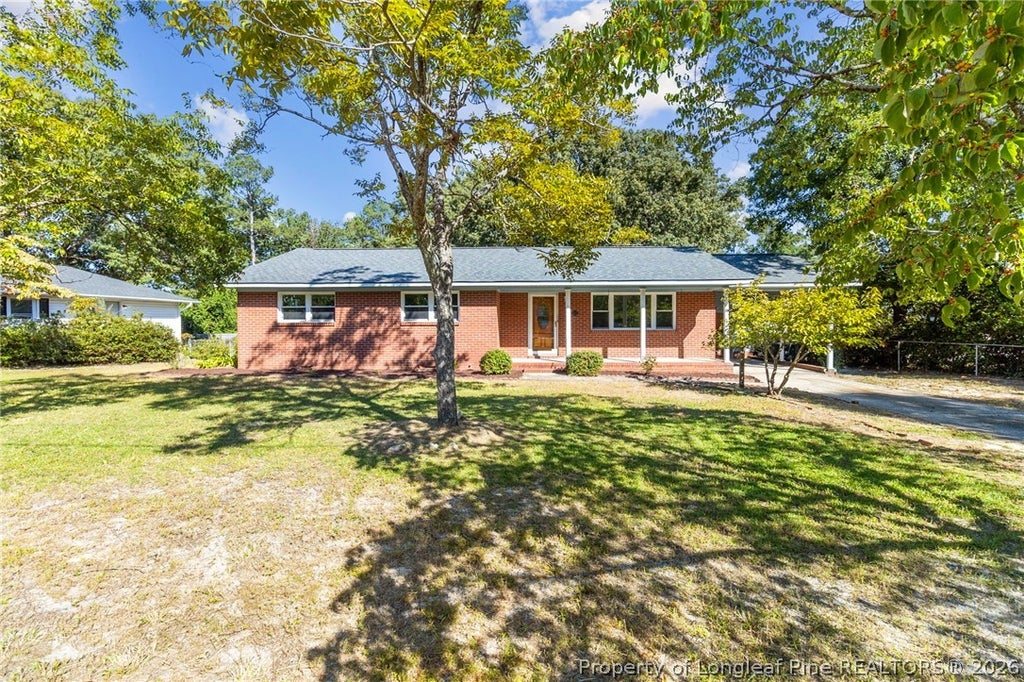 Photo of 521 Longview Drive, Fayetteville, NC 28311 (MLS # 769568)