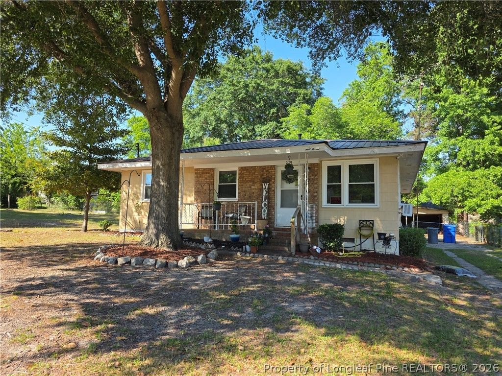 Photo of 919 Fleetwood Drive, Fayetteville, NC 28305 (MLS # 764241)