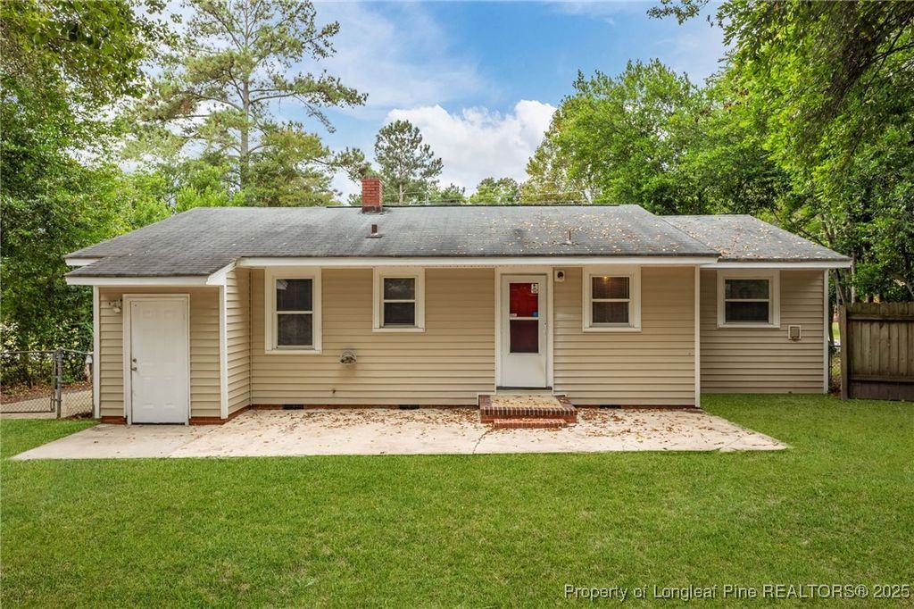 Photo of 1021 Martindale Drive, Fayetteville, NC 28304 (MLS # 752251)