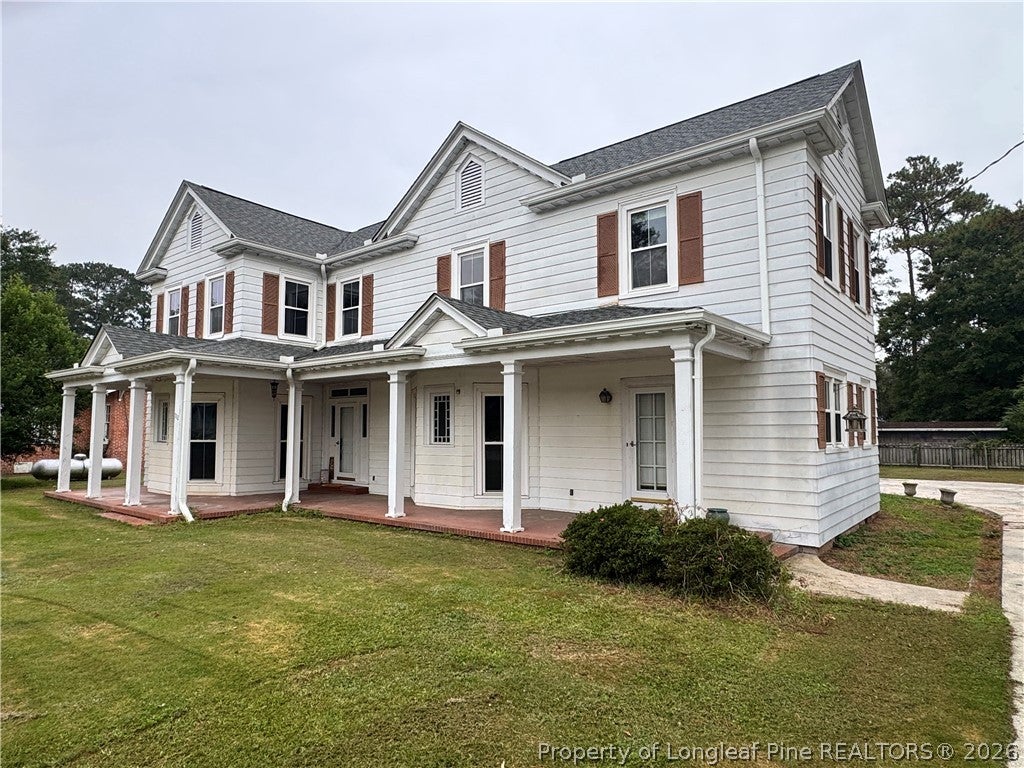 Photo of 112 W Main Street, Rose Hill, NC 28458 (MLS # 770891)