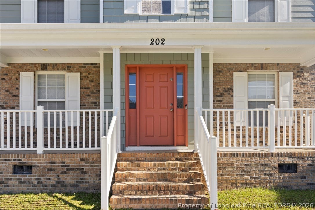 202 Lennox Loop