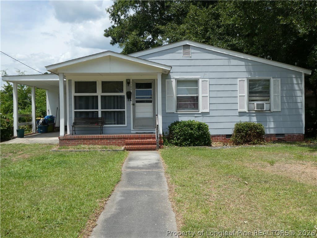 Photo of 1107 E 13th Street, Lumberton, NC 28358 (MLS # 764959)