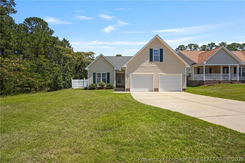 Photo of 2048 Ivey Commons Road, Fayetteville, NC 28306 (MLS # 764475)