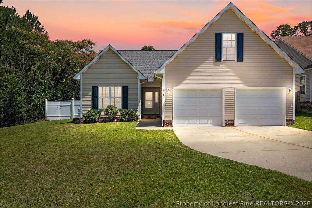 Photo of 2048 Ivey Commons Road, Fayetteville, NC 28306 (MLS # 764475)
