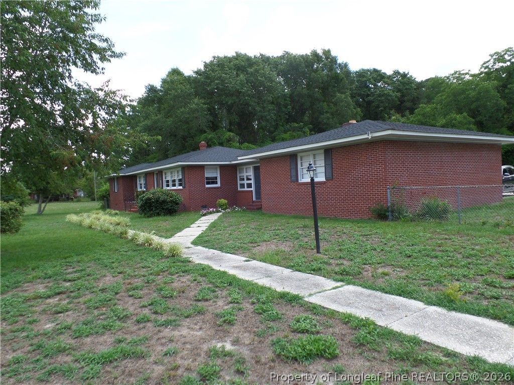 Photo of 6019 S US Highway 301 Highway S, Hope Mills, NC 28348 (MLS # 758944)