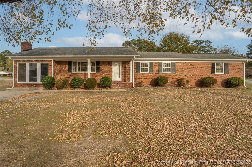 Photo of 6434 Kincross Avenue, Fayetteville, NC 28304 (MLS # 753404)