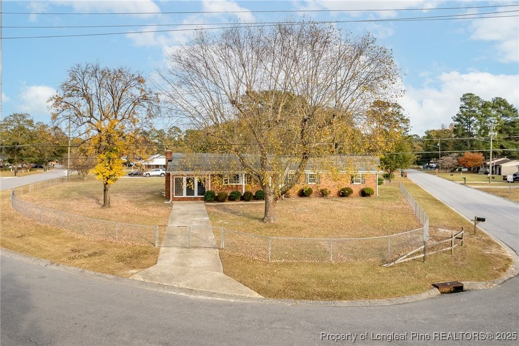 Photo of 6434 Kincross Avenue, Fayetteville, NC 28304 (MLS # 753404)