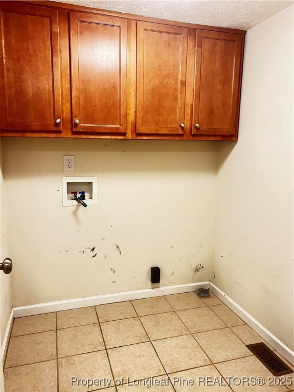 Photo of 208 Wood Run, Sanford, NC 27332 (MLS # 752968)